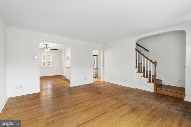 121 HOPKINS RD, Baltimore, MD 21212