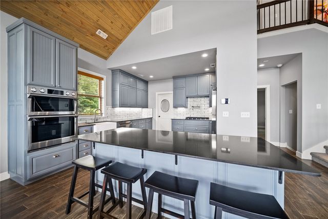 14137 Ozark Drive, Garfield, AR 72732
