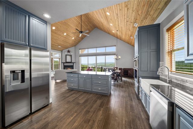 14137 Ozark Drive, Garfield, AR 72732