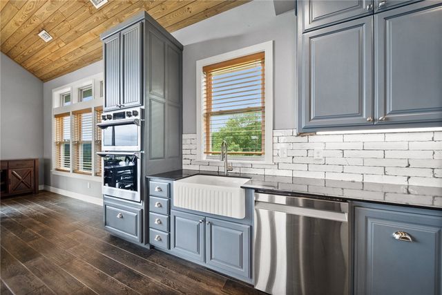 14137 Ozark Drive, Garfield, AR 72732