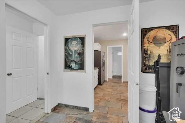 284 E TWIN PEAKS ST, Midvale, UT 84047