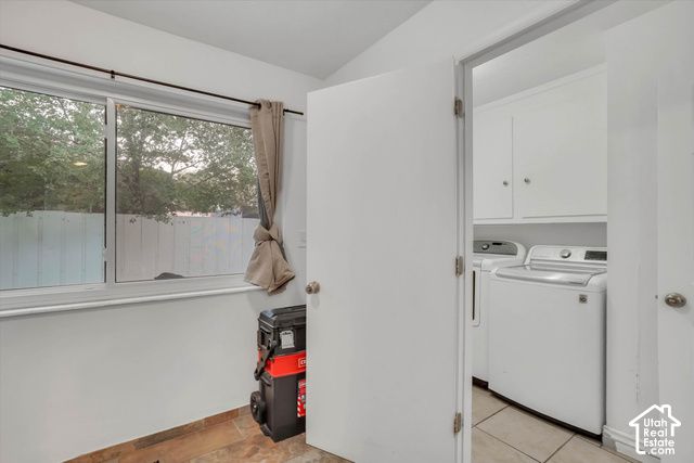 284 E TWIN PEAKS ST, Midvale, UT 84047