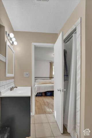 284 E TWIN PEAKS ST, Midvale, UT 84047