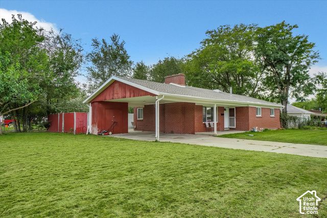 284 E TWIN PEAKS ST, Midvale, UT 84047