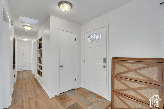 284 E TWIN PEAKS ST, Midvale, UT 84047