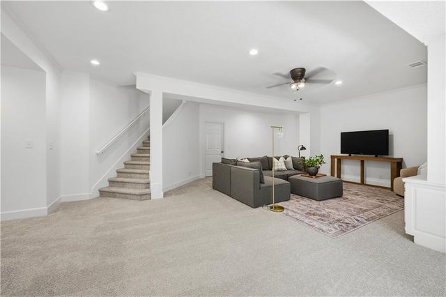 10153 S Shadow Circle, Olathe, KS 66061