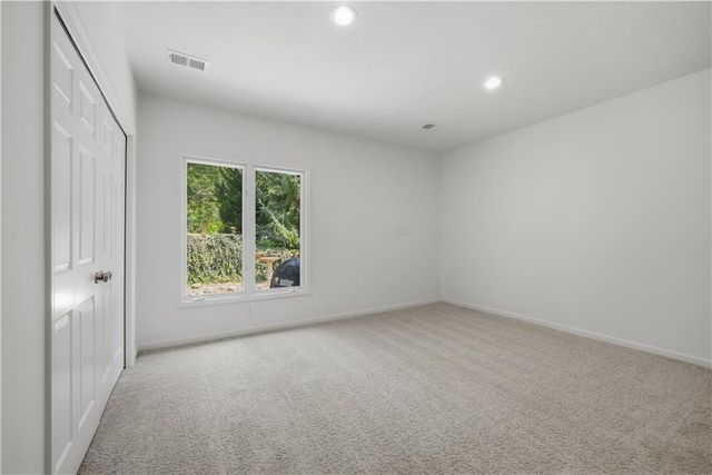 10153 S Shadow Circle, Olathe, KS 66061