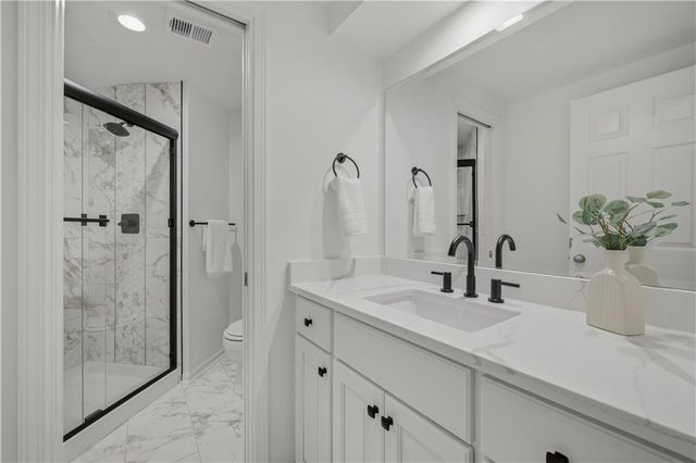 10153 S Shadow Circle, Olathe, KS 66061