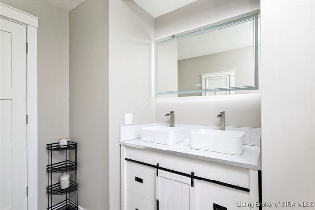 1230 Karen Avenue NW, Corydon, IN 47112