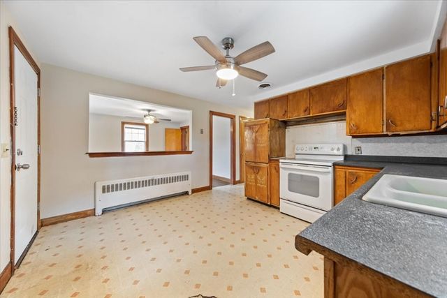 179 Eighth Street, Leominster, MA 01453