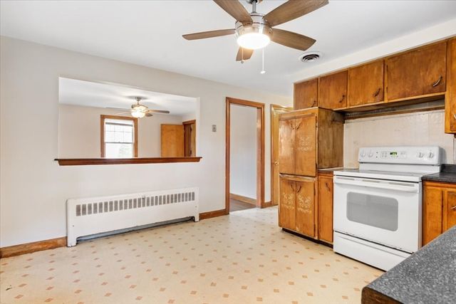 179 Eighth Street, Leominster, MA 01453