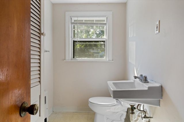 179 Eighth Street, Leominster, MA 01453