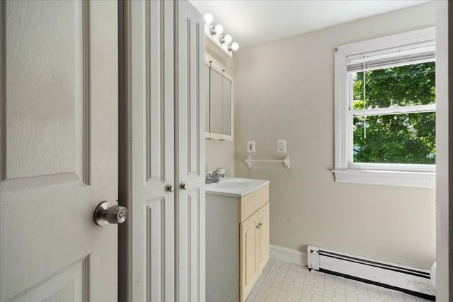 179 Eighth Street, Leominster, MA 01453