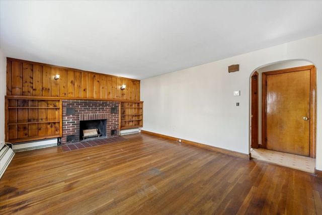 179 Eighth Street, Leominster, MA 01453
