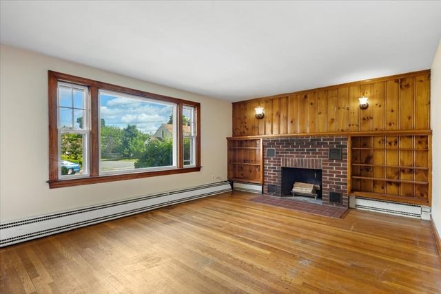 179 Eighth Street, Leominster, MA 01453