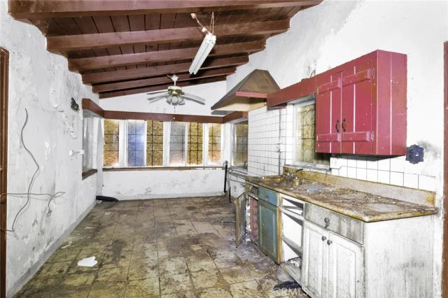 31460 Knoll, Redlands, CA 92373