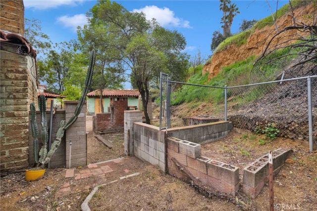 31460 Knoll, Redlands, CA 92373