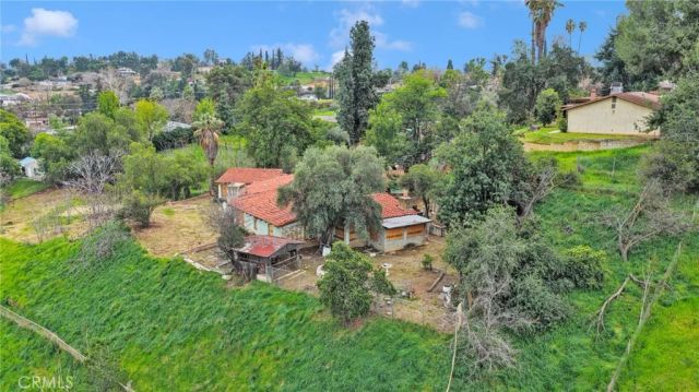 31460 Knoll, Redlands, CA 92373