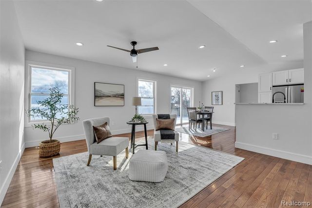 28410 Maitrott Street, Southfield, MI 48034