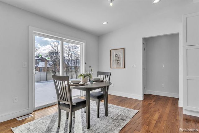 28410 Maitrott Street, Southfield, MI 48034