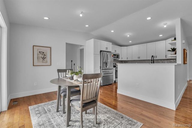 28410 Maitrott Street, Southfield, MI 48034