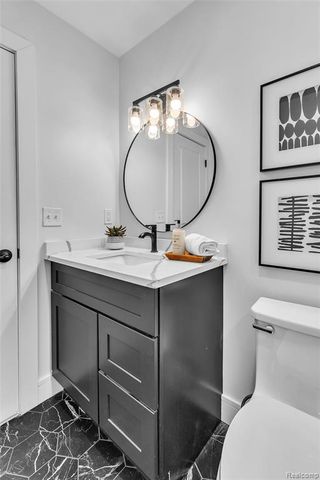 28410 Maitrott Street, Southfield, MI 48034