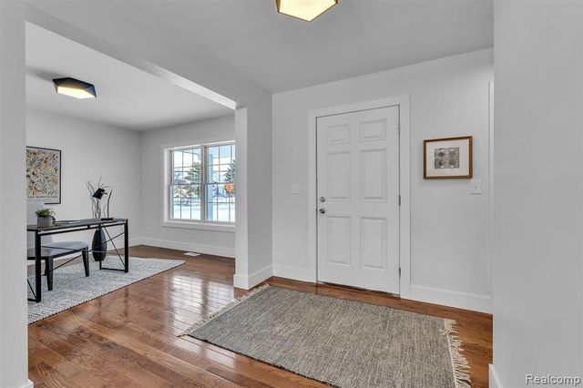 28410 Maitrott Street, Southfield, MI 48034