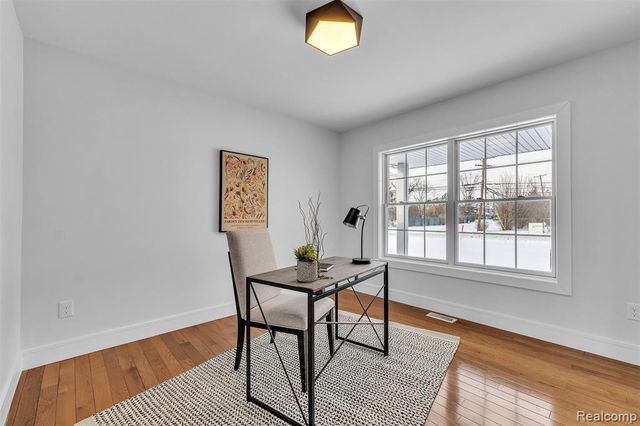 28410 Maitrott Street, Southfield, MI 48034