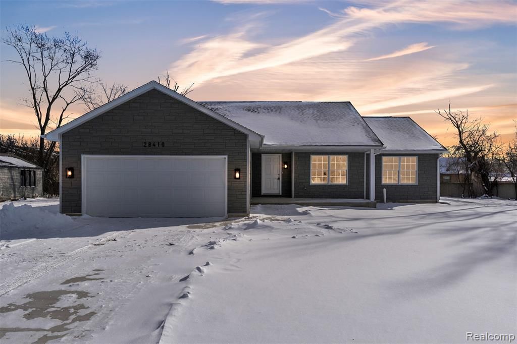 28410 Maitrott Street, Southfield, MI 48034