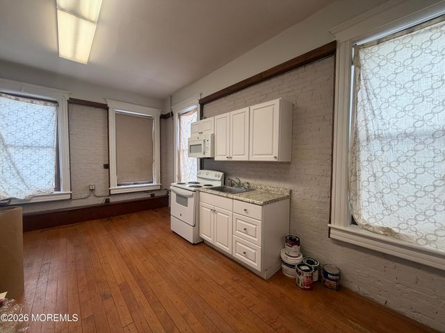 23 W Main Street 2, Freehold, NJ 07728