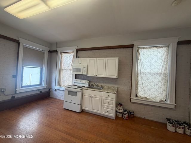 23 W Main Street 2, Freehold, NJ 07728