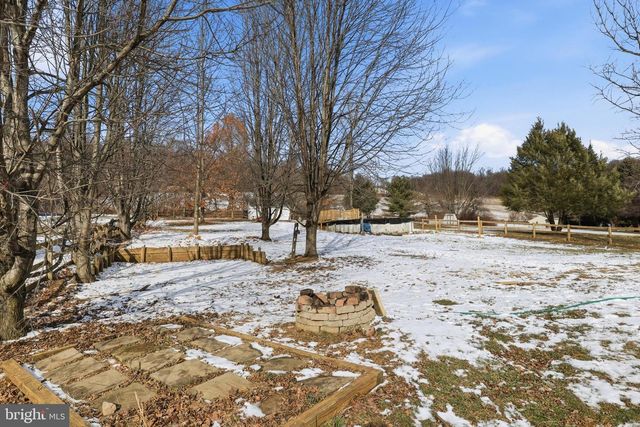 4861 ZEIGLERS CHURCH RD, Spring Grove, PA 17362