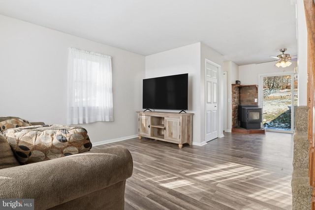 4861 ZEIGLERS CHURCH RD, Spring Grove, PA 17362