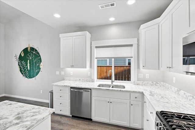 1754 Dragon Tail Place, Medford, OR 97504