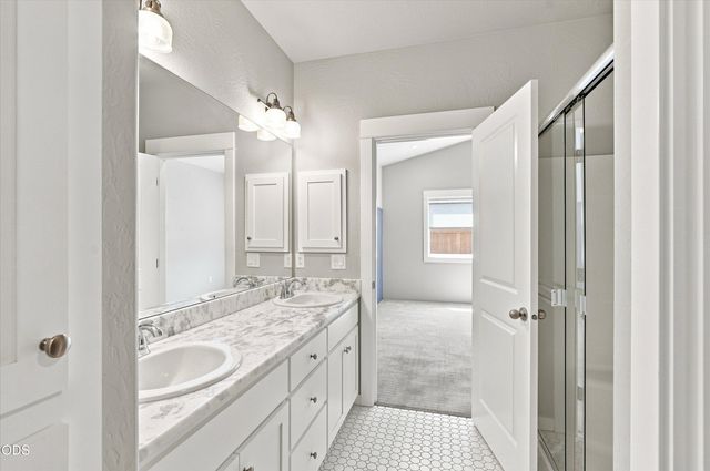 1754 Dragon Tail Place, Medford, OR 97504