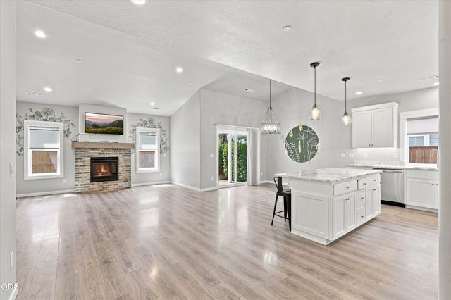1754 Dragon Tail Place, Medford, OR 97504