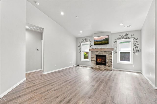 1754 Dragon Tail Place, Medford, OR 97504