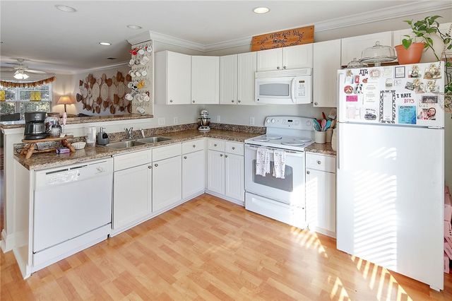 1725 Harvey Mitchell Parkway S 1731, College Station, TX 77840