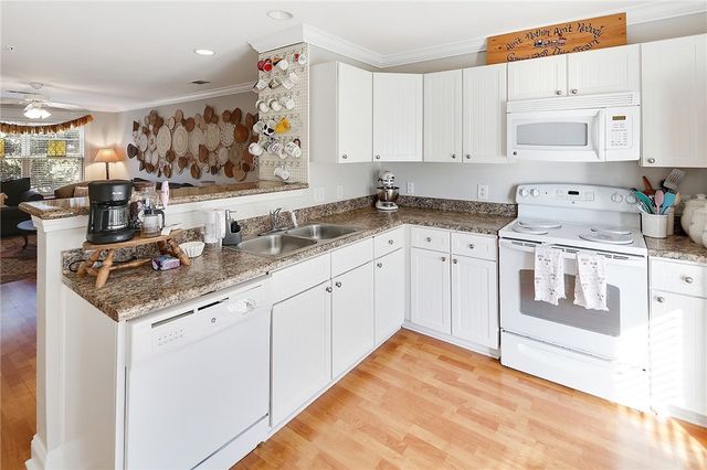 1725 Harvey Mitchell Parkway S 1731, College Station, TX 77840