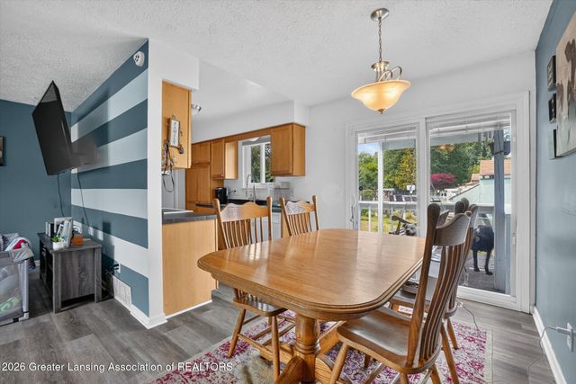 5802 Pheasant Avenue, Lansing, MI 48911