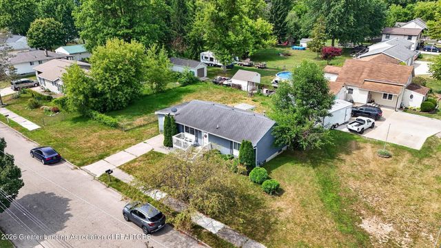 5802 Pheasant Avenue, Lansing, MI 48911