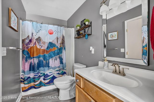 5802 Pheasant Avenue, Lansing, MI 48911