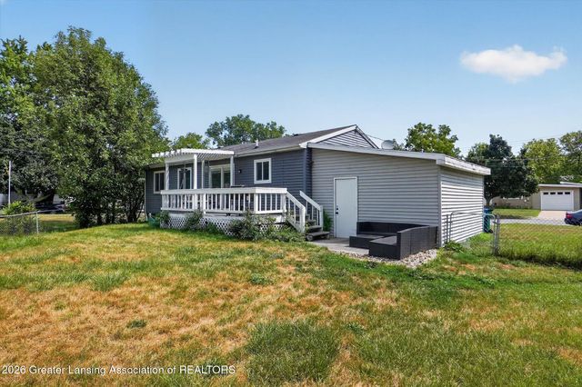 5802 Pheasant Avenue, Lansing, MI 48911