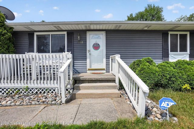 5802 Pheasant Avenue, Lansing, MI 48911