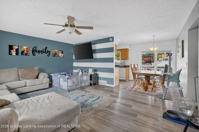 5802 Pheasant Avenue, Lansing, MI 48911