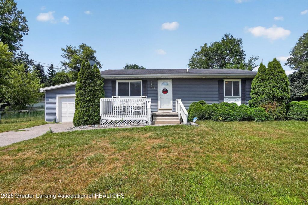 5802 Pheasant Avenue, Lansing, MI 48911