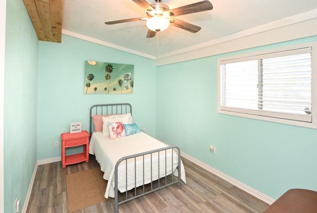 190 Barracuda, Bayou Vista, TX 77563