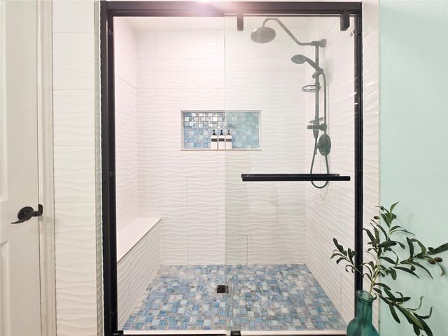 190 Barracuda, Bayou Vista, TX 77563