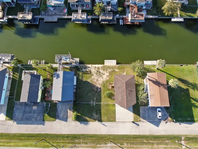 190 Barracuda, Bayou Vista, TX 77563