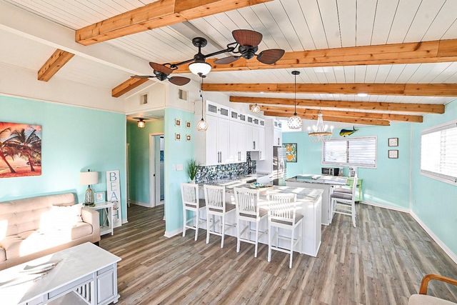 190 Barracuda, Bayou Vista, TX 77563